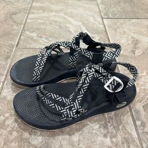 Chaco J106094 Women’s Size 10 Classic Sport Origami Black White Geometric Sandal